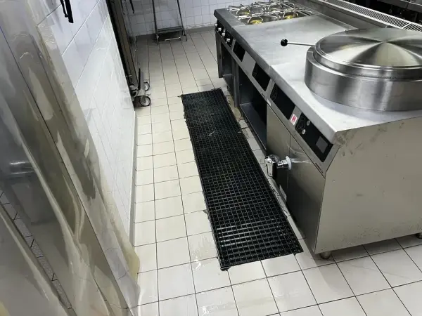 Piano de cuisson professionnelle 2