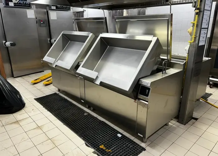 Piano de cuisson professionnelle 3